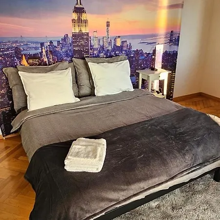 Bedrooms Floor With Beautiful View *