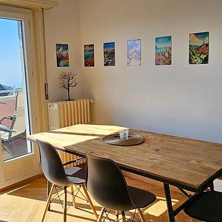 Bedrooms Floor With Beautiful View Habitación en casa particular Lausana