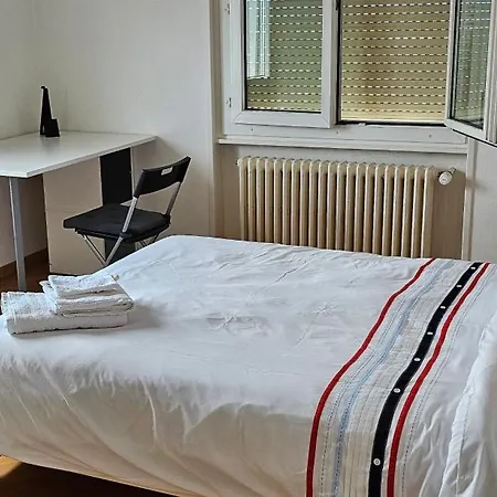Bedrooms Floor With Beautiful View Lausana
