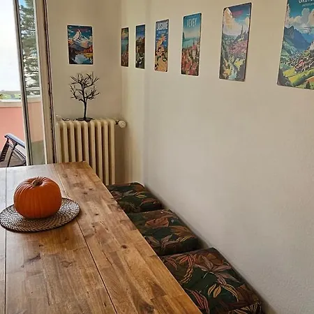 Habitación en casa particular Bedrooms Floor With Beautiful View Lausana